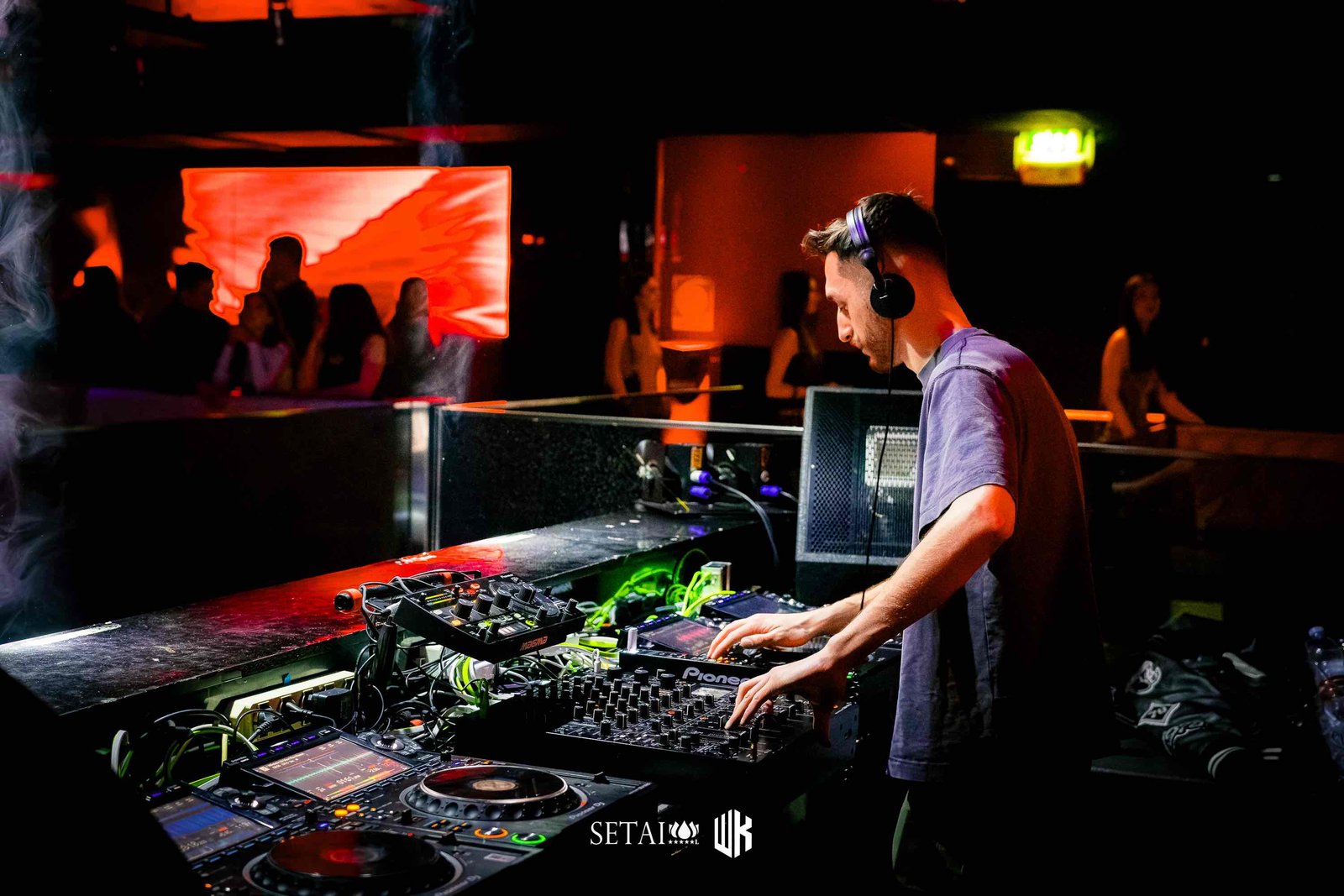 Full DJ setup view, VERHAAL progressive house performance in Switzerland